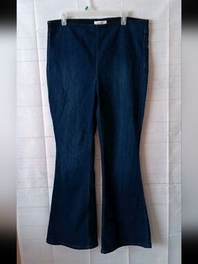 Jessica Simpson High Rise Pull On Stretch Flare Jeans 14